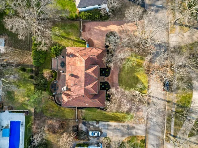 $1,650,000 | 5209 West 83rd Terrace, Prairie Village, KS 66207