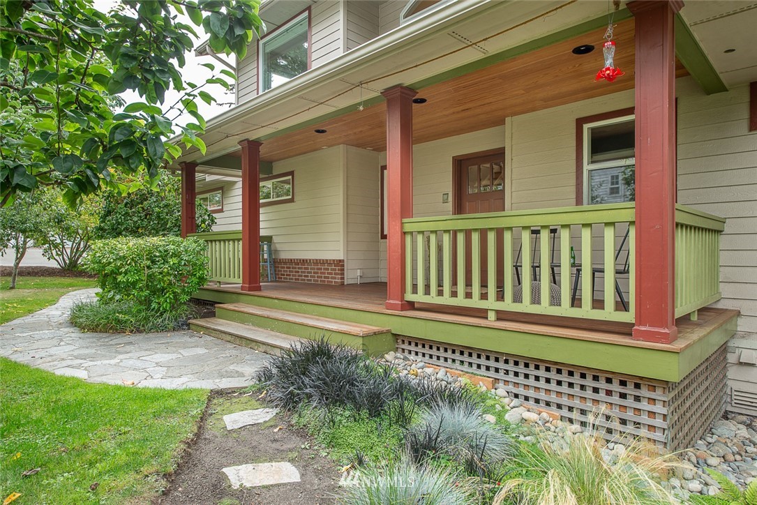 718 Rice Drive Mukilteo, WA 98275 - Photo 2 of 24 Gallery Image 2