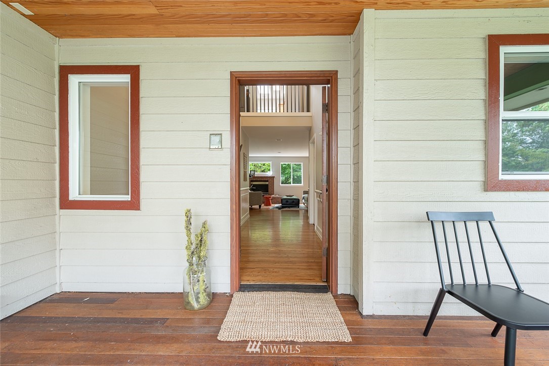 718 Rice Drive Mukilteo, WA 98275 - Photo 3 of 24 Gallery Image 3