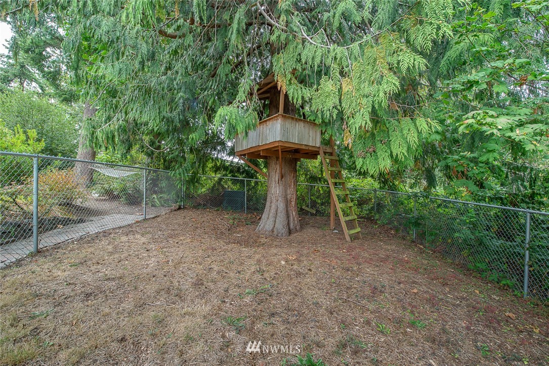 718 Rice Drive Mukilteo, WA 98275 - Photo 22 of 24 Gallery Image 22