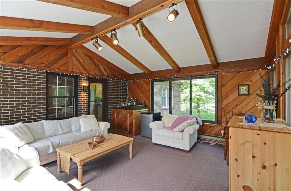226 Sunridge Road Pittsburgh, PA 15238 - Photo 14 of 24 Gallery Image 14