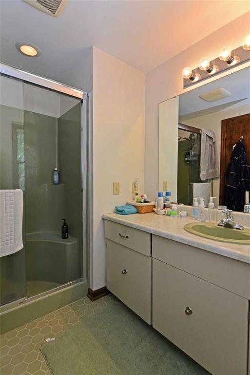 226 Sunridge Road Pittsburgh, PA 15238 - Photo 16 of 24 Gallery Image 16