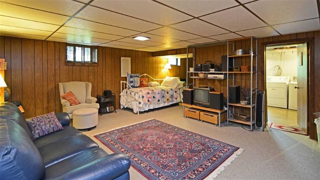 226 Sunridge Road Pittsburgh, PA 15238 - Photo 20 of 24 Gallery Image 20
