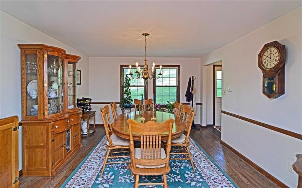 226 Sunridge Road Pittsburgh, PA 15238 - Photo 6 of 24 Gallery Image 6