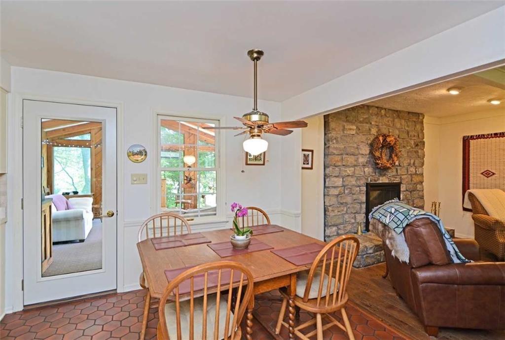 226 Sunridge Road Pittsburgh, PA 15238 - Photo 8 of 24 Gallery Image 8