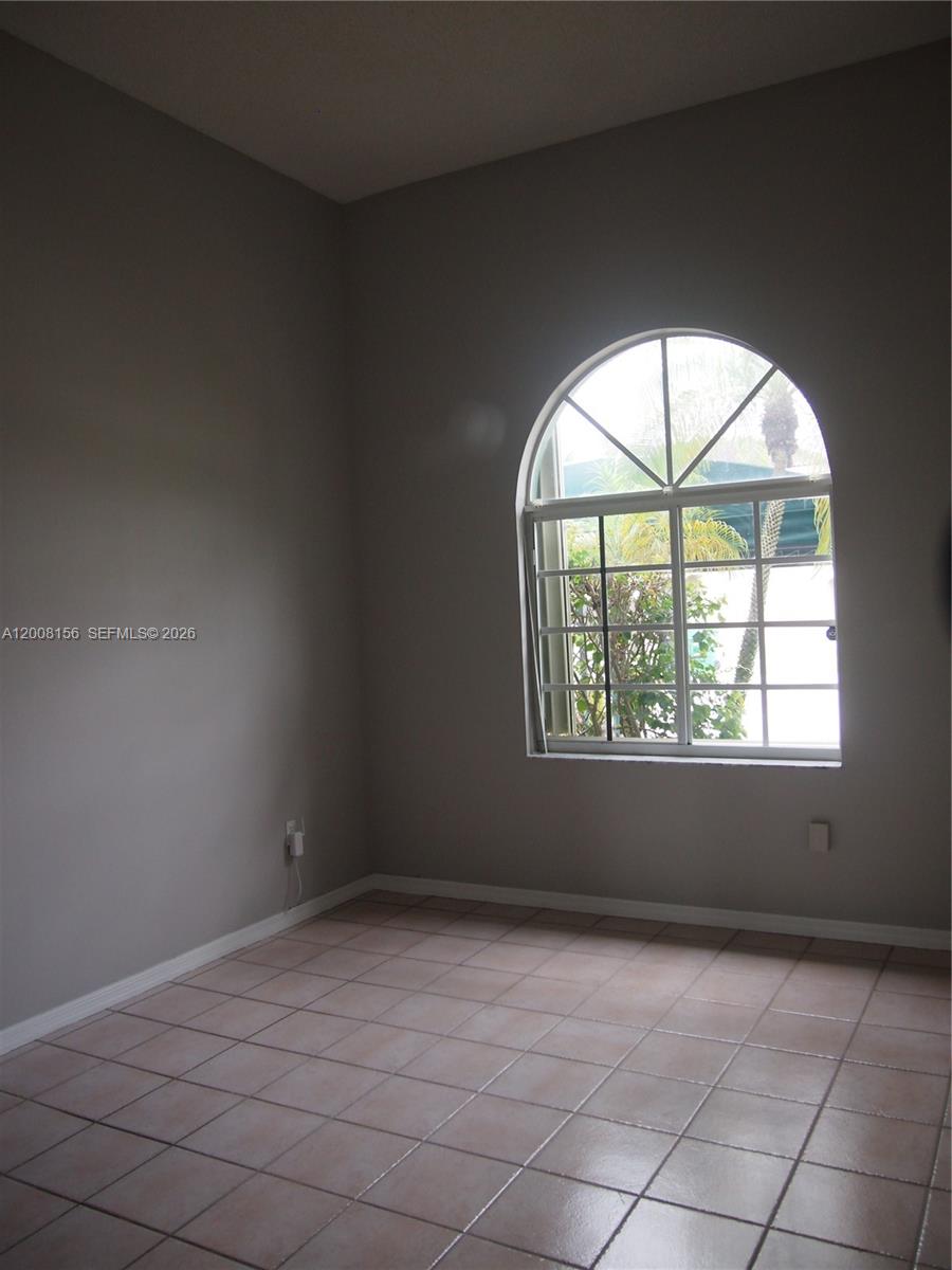 16181 Southwest 141st Avenue Miami, FL 33177 - Photo 13 of 23
