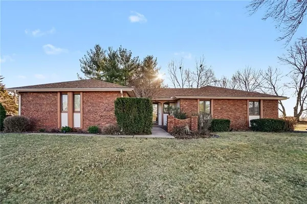 $425,000 | 1109 South Catalpa Street, Savannah, MO 64485