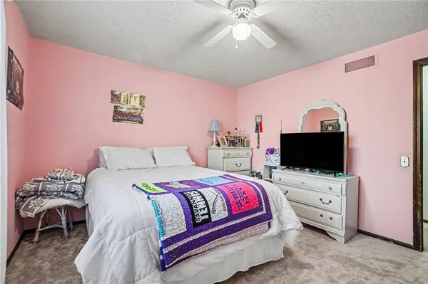 $425,000 | 1109 South Catalpa Street, Savannah, MO 64485