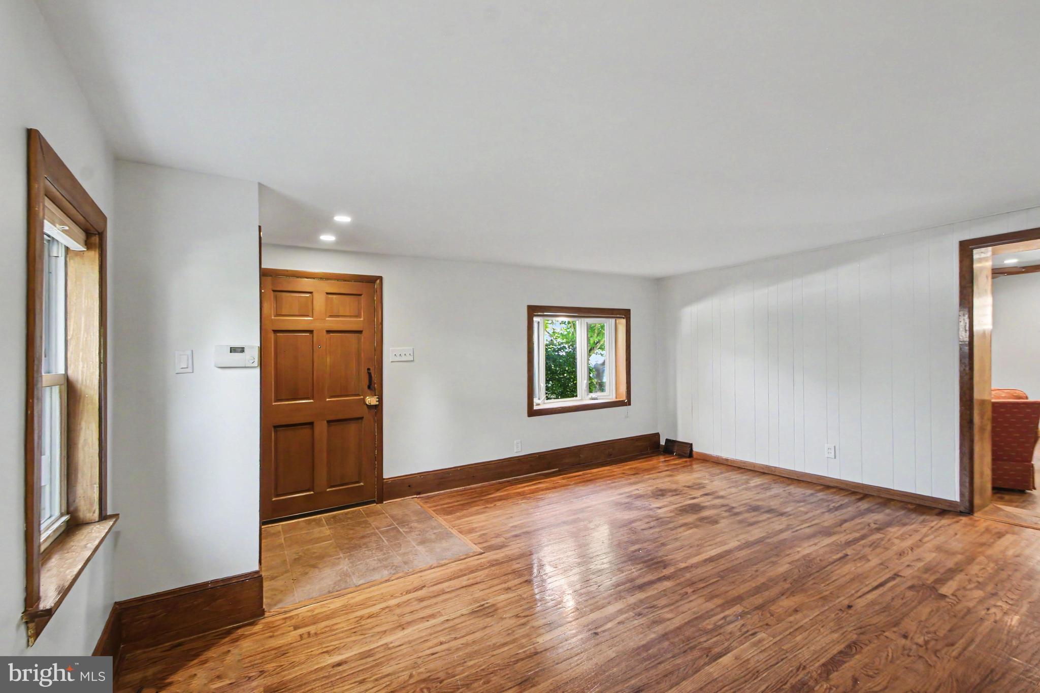 102 Redford Road Oreland, PA 19075 - Photo 14 of 43