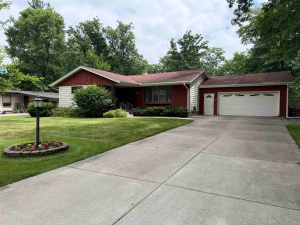 $239,900 | 1520 4th Street, Port Edwards, WI 54469