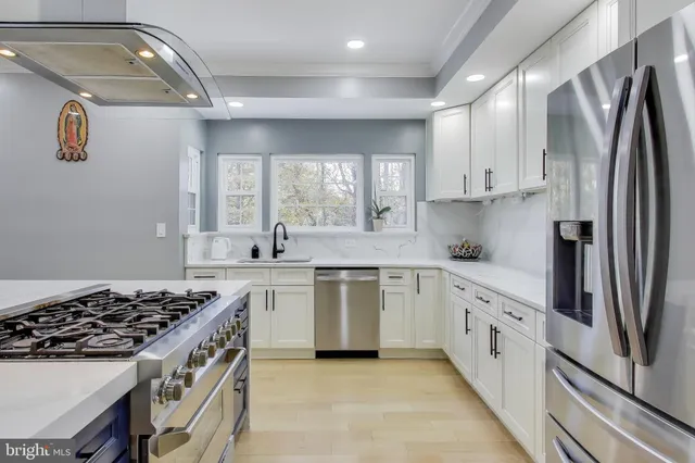 $1,050,000 | 16702 Gooseneck Terrace, Olney, MD 20832