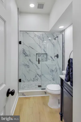 $1,050,000 | 16702 Gooseneck Terrace, Olney, MD 20832