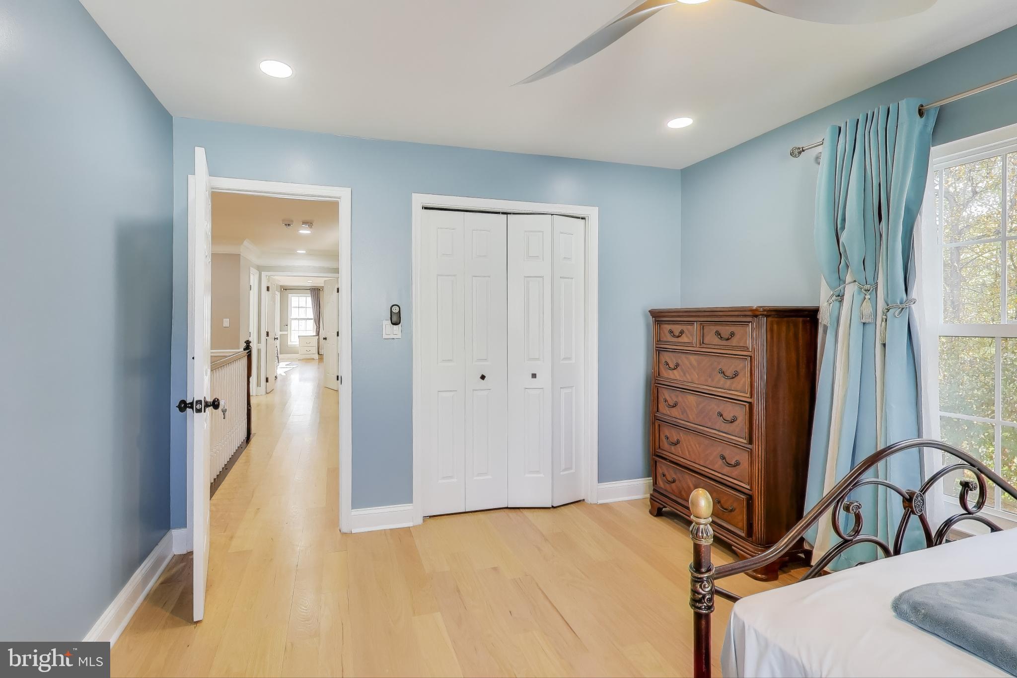 16702 Gooseneck Terrace Olney, MD 20832 - Photo 33 of 65 a view of a livingroom with furniture