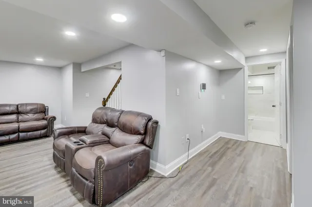 $1,050,000 | 16702 Gooseneck Terrace, Olney, MD 20832