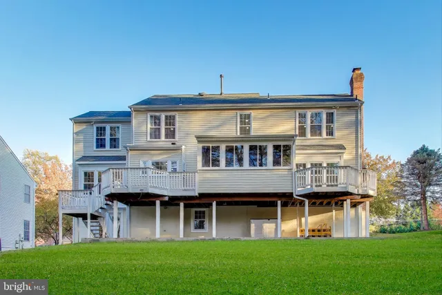 $1,050,000 | 16702 Gooseneck Terrace, Olney, MD 20832