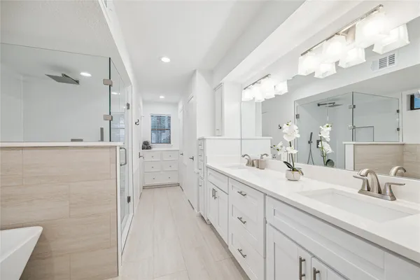 $7,000 | 89 Towering Pines Drive, The Woodlands, TX 77381