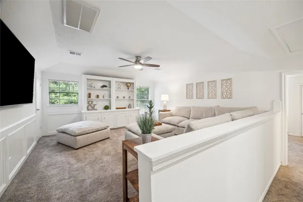 $7,000 | 89 Towering Pines Drive, The Woodlands, TX 77381