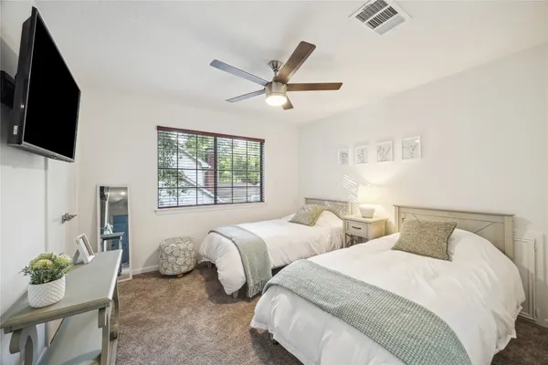 $7,000 | 89 Towering Pines Drive, The Woodlands, TX 77381