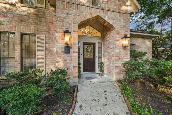 $7,000 | 89 Towering Pines Drive, The Woodlands, TX 77381