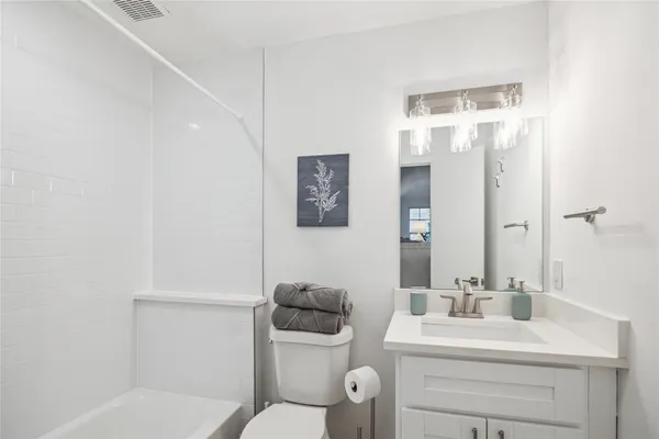 $7,000 | 89 Towering Pines Drive, The Woodlands, TX 77381