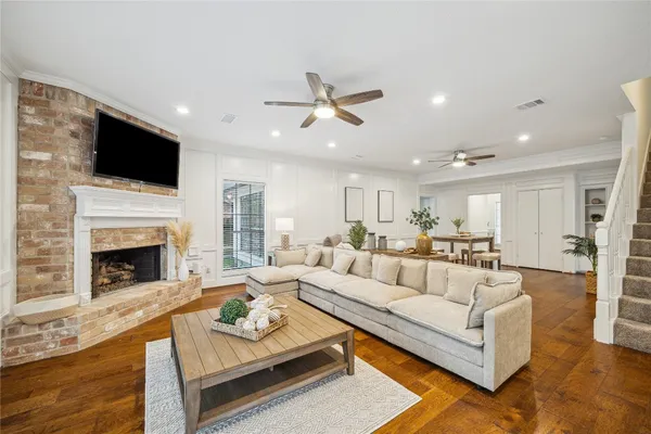 $7,000 | 89 Towering Pines Drive, The Woodlands, TX 77381