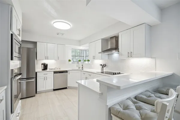 $7,000 | 89 Towering Pines Drive, The Woodlands, TX 77381