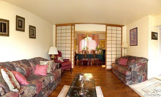 28700 Bell Road Southfield, MI 48034 - Photo 15 of 19 Living_Room_Still_2