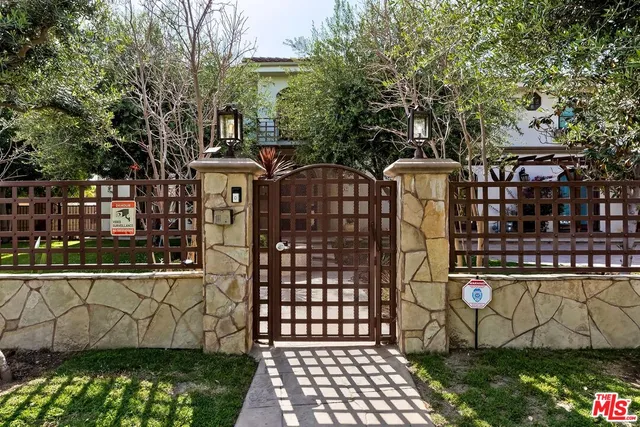 $14,500 | 6127 Rhodes Avenue, North Hollywood, CA 91606