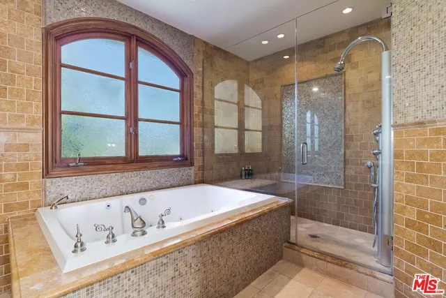 $14,500 | 6127 Rhodes Avenue, North Hollywood, CA 91606