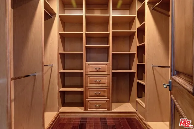 $14,500 | 6127 Rhodes Avenue, North Hollywood, CA 91606