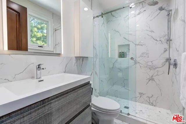 $14,500 | 6127 Rhodes Avenue, North Hollywood, CA 91606