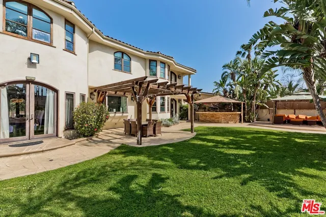 $14,500 | 6127 Rhodes Avenue, North Hollywood, CA 91606