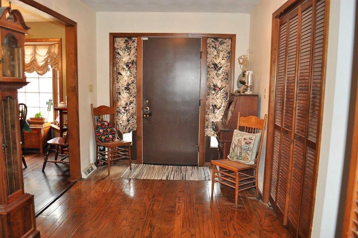 12050 Basil Road Northwest Baltimore, OH 43105 - Photo 6 of 47 Foyer - 12050 Basil Road NW, Baltimore, OH 43105