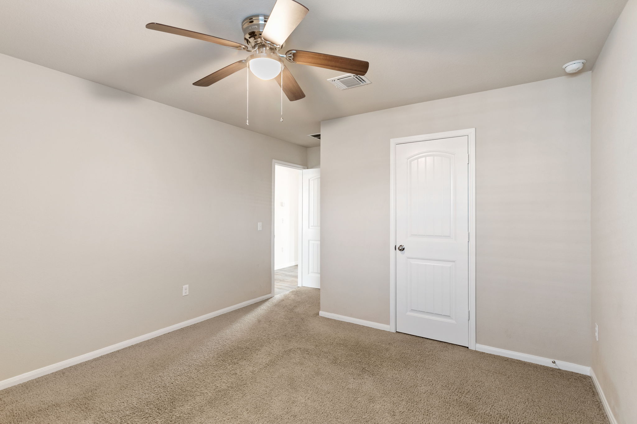 725 Liard River Road Hutto, TX 78634 - Photo 14 of 27