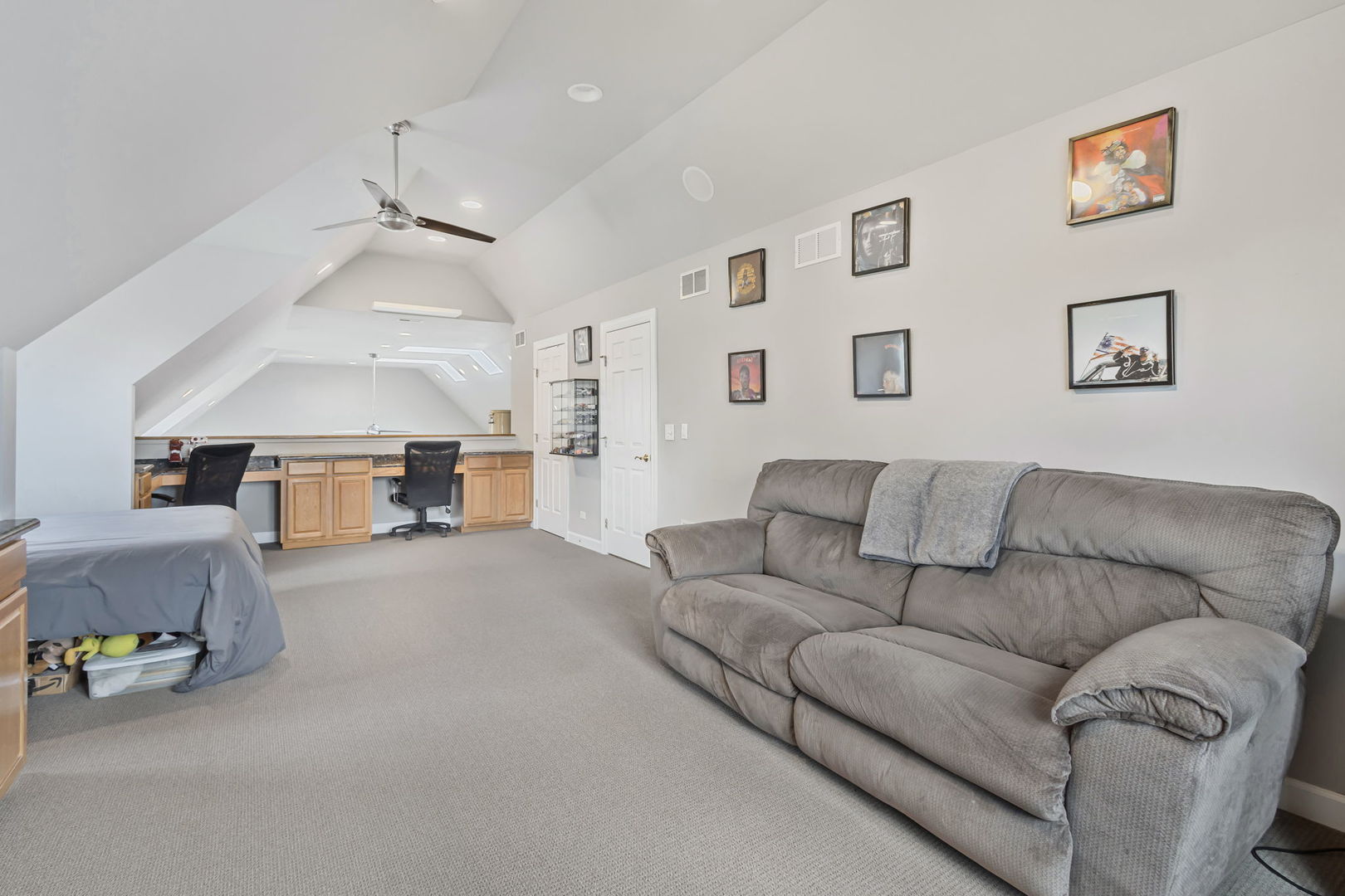 27 South Leonard Road Palatine, IL 60074 - Photo 33 of 37 Gallery Image 33