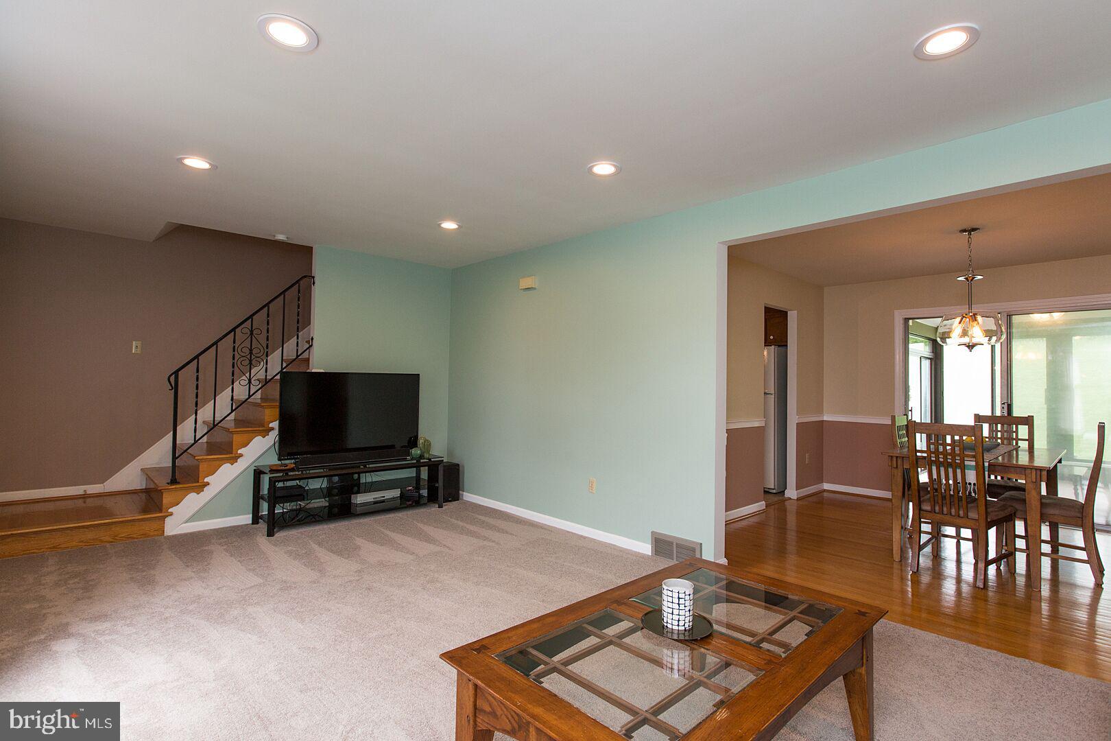 2170 Coventry Road Lancaster, PA 17601 - Photo 5 of 32 Gallery Image 5