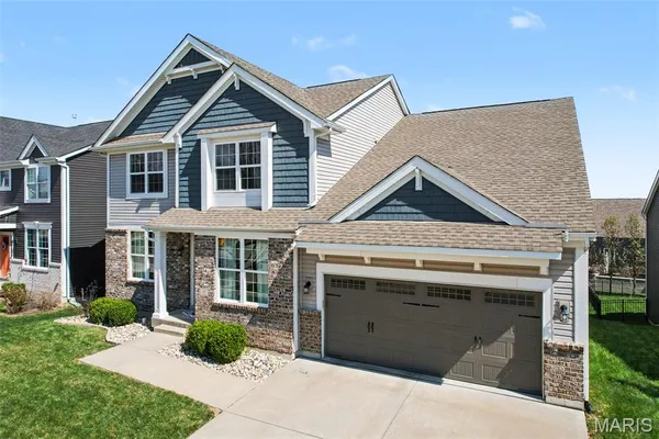 $585,000 | 310 Haycastle Drive, O'Fallon, MO 63367