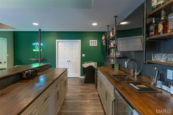 $585,000 | 310 Haycastle Drive, O'Fallon, MO 63367