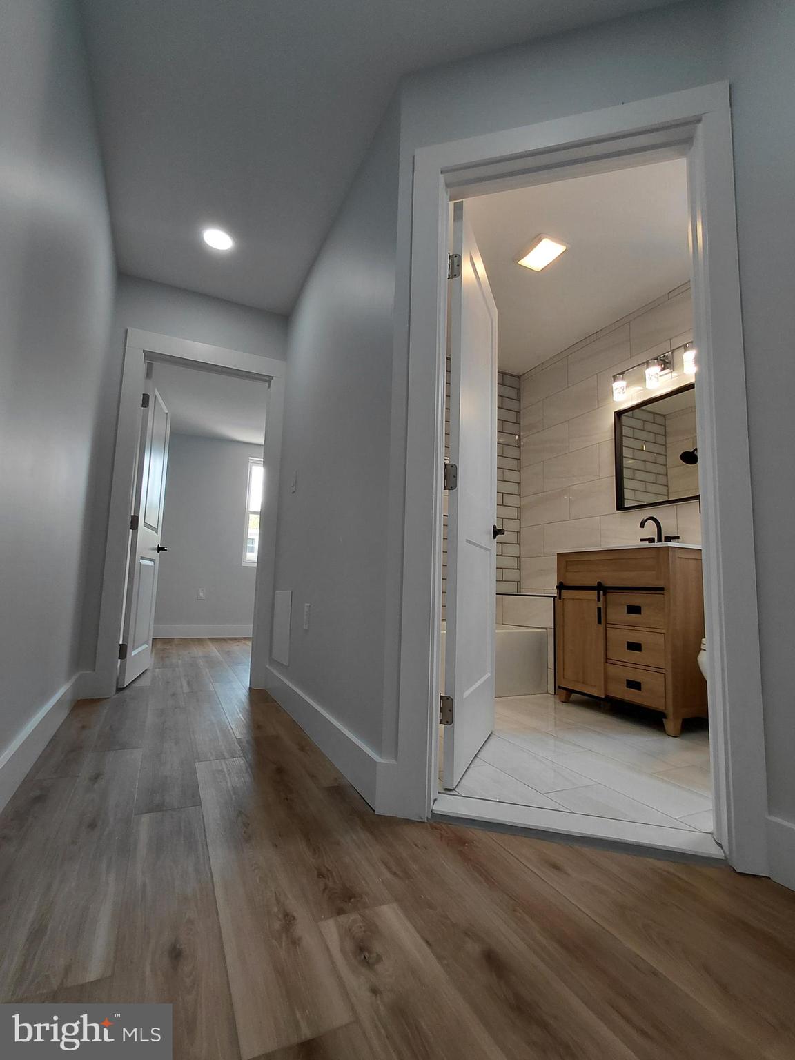 43 East Sharpnack Street Philadelphia, PA 19119 - Photo 22 of 37