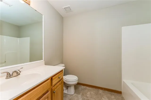 $1,340 | 204 Palmer Court, Pleasant Hill, MO 64080