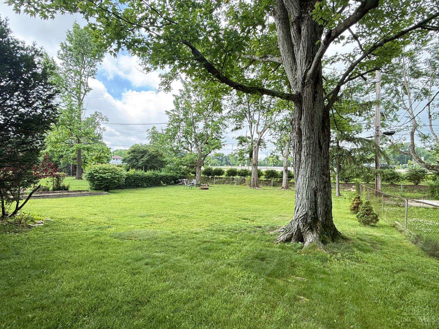 53 Hadley Road Greenhills, OH 45218 - Photo 27 of 28