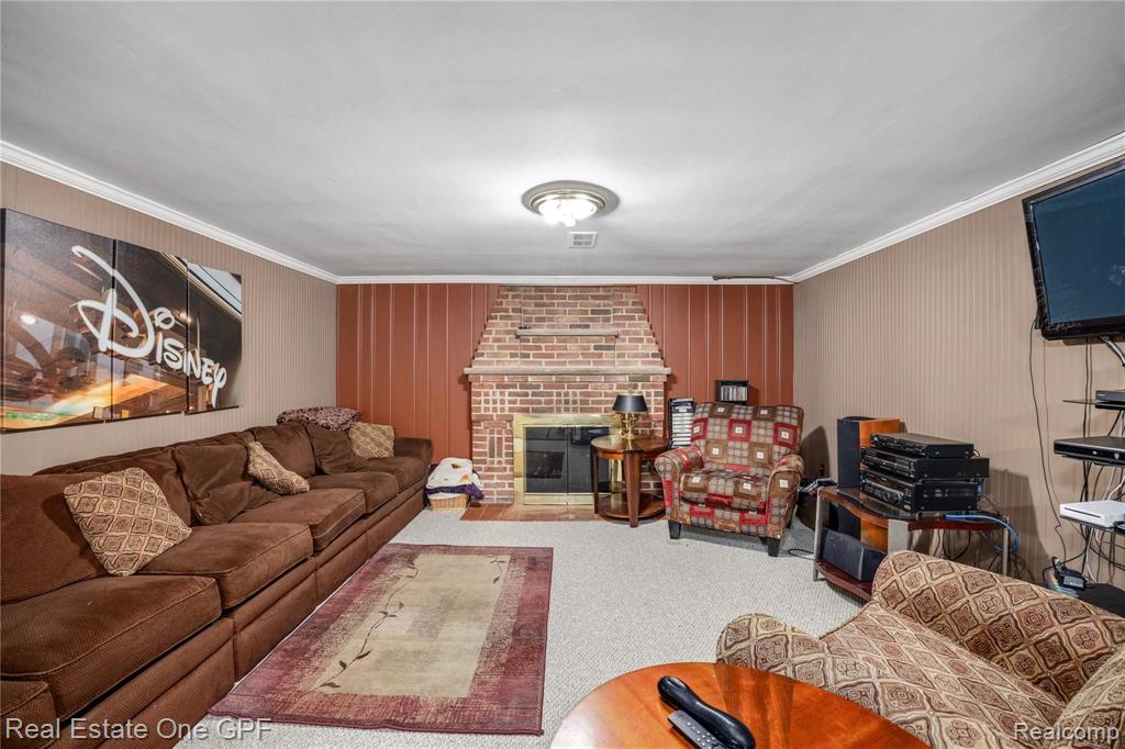 1499 North Renaud Road Grosse Pointe Woods, MI 48236 - Photo 26 of 35
