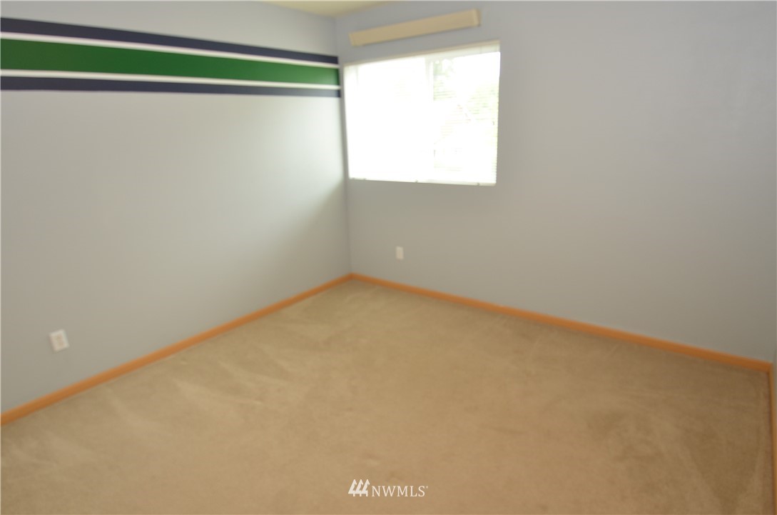 4350 Roxanna Loop Southeast Lacey, WA 98503 - Photo 12 of 21 Gallery Image 12