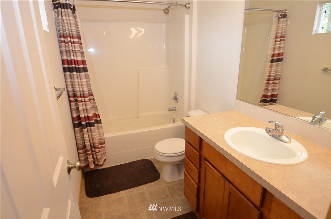 4350 Roxanna Loop Southeast Lacey, WA 98503 - Photo 14 of 21 Gallery Image 14