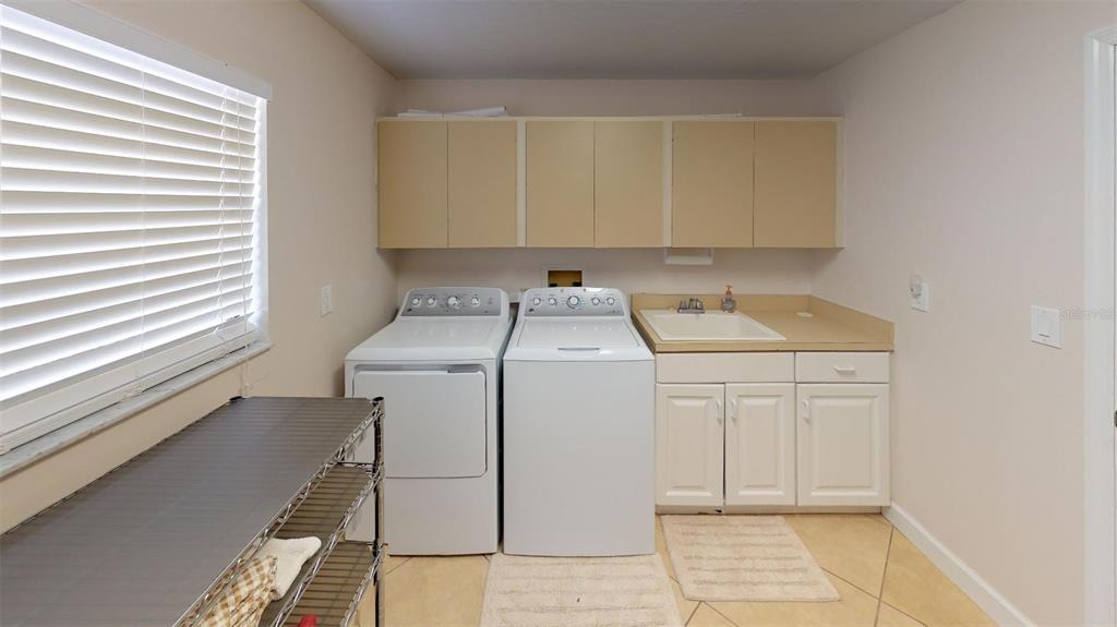 4952 Rutland Gate Sarasota, FL 34235 - Photo 29 of 31