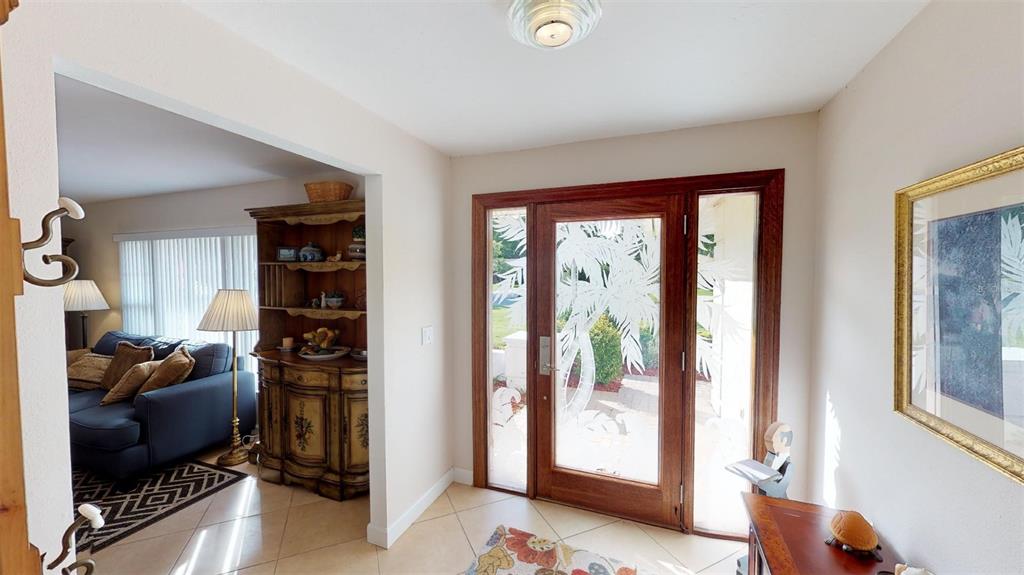 4952 Rutland Gate Sarasota, FL 34235 - Photo 3 of 31