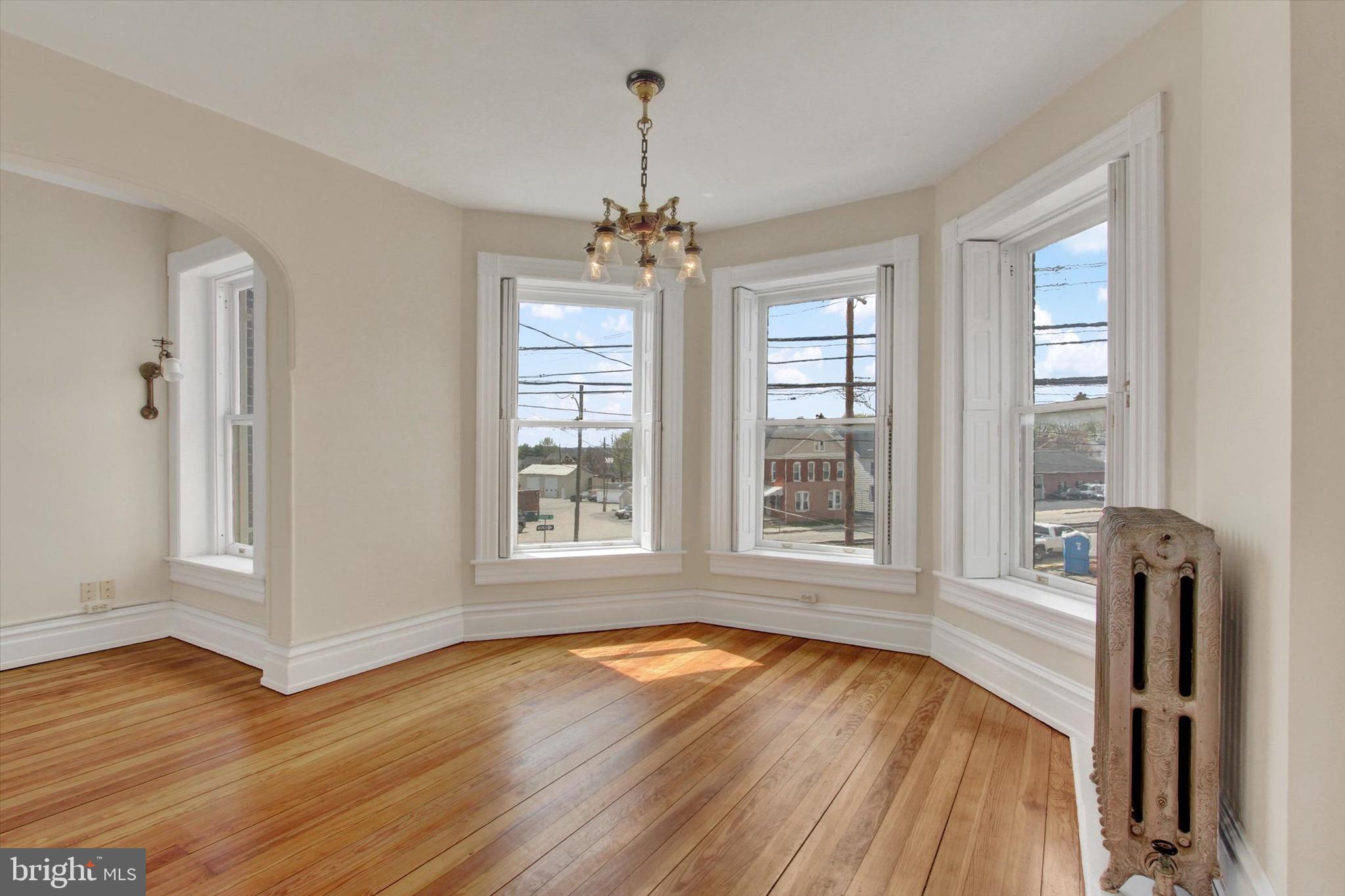 407 Carlisle Street Hanover, PA 17331 - Photo 19 of 38