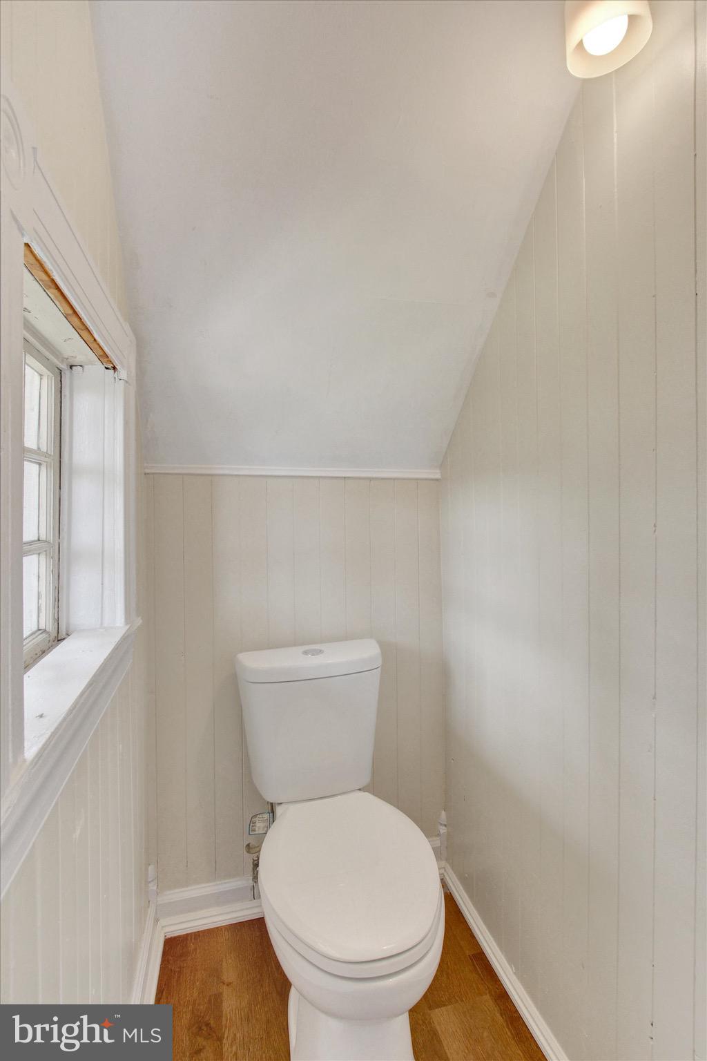 407 Carlisle Street Hanover, PA 17331 - Photo 28 of 38 BATHROOM-COTTAGE HOUSE