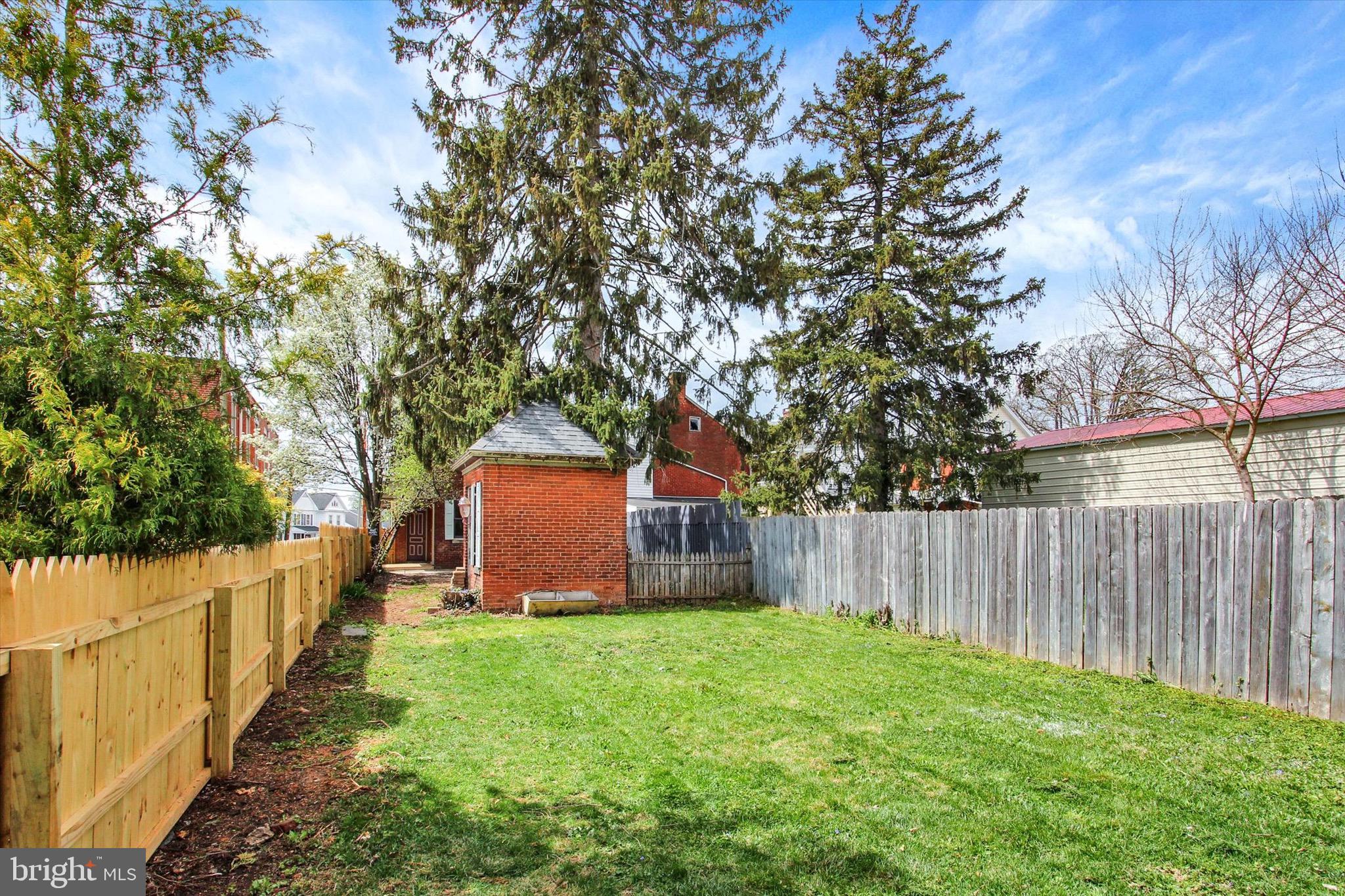 407 Carlisle Street Hanover, PA 17331 - Photo 37 of 38