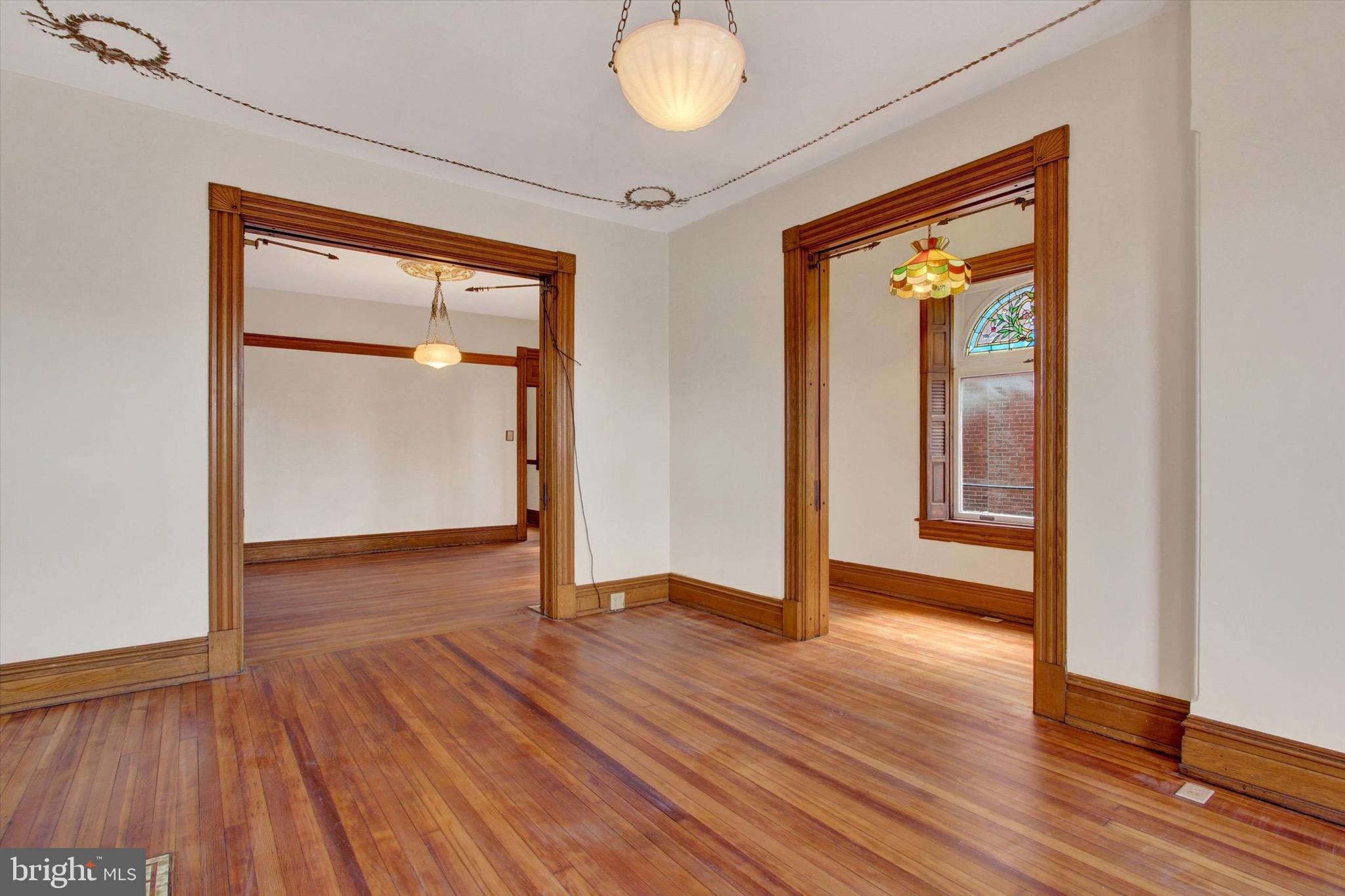 407 Carlisle Street Hanover, PA 17331 - Photo 7 of 38